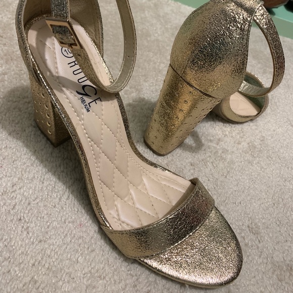 Sandals - Picture 2 of 2